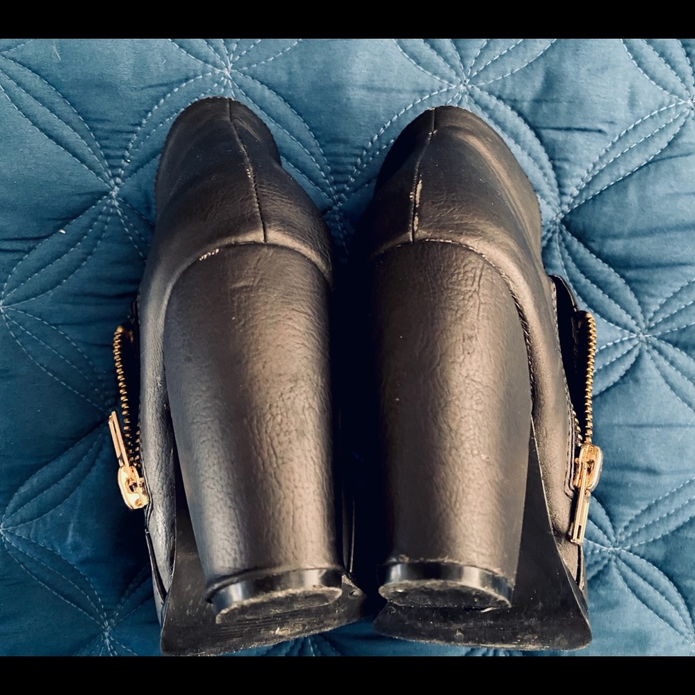 Michael Antonio Booties - Picture 3 of 5